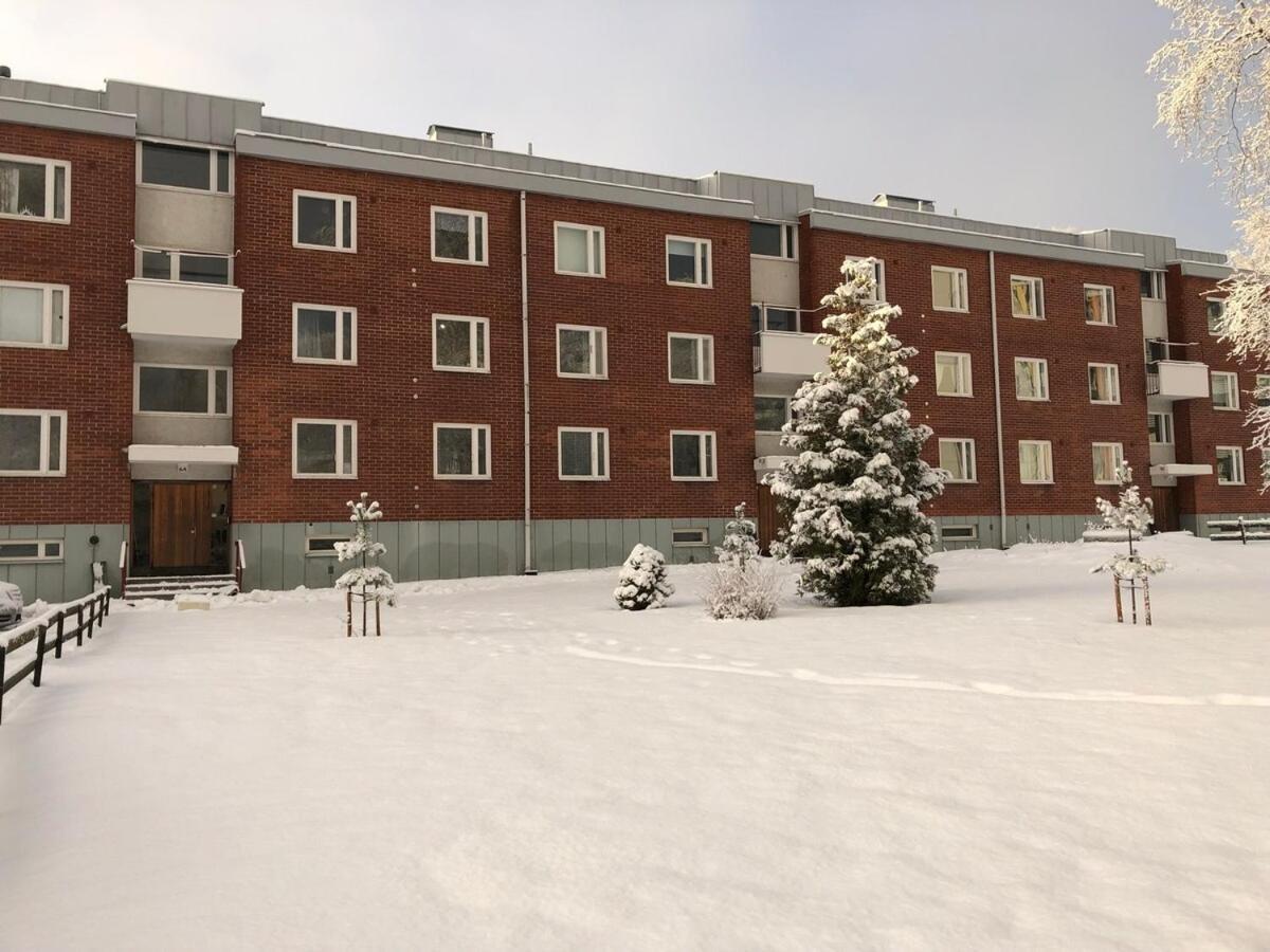 Apartment Quiet Close To The Mall And The Metro